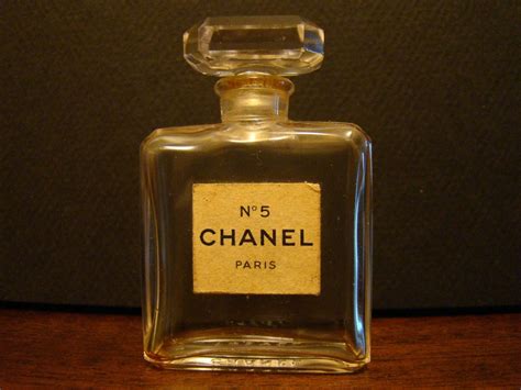 chanel no 5 vintage photo|chanel no 5 miniature.